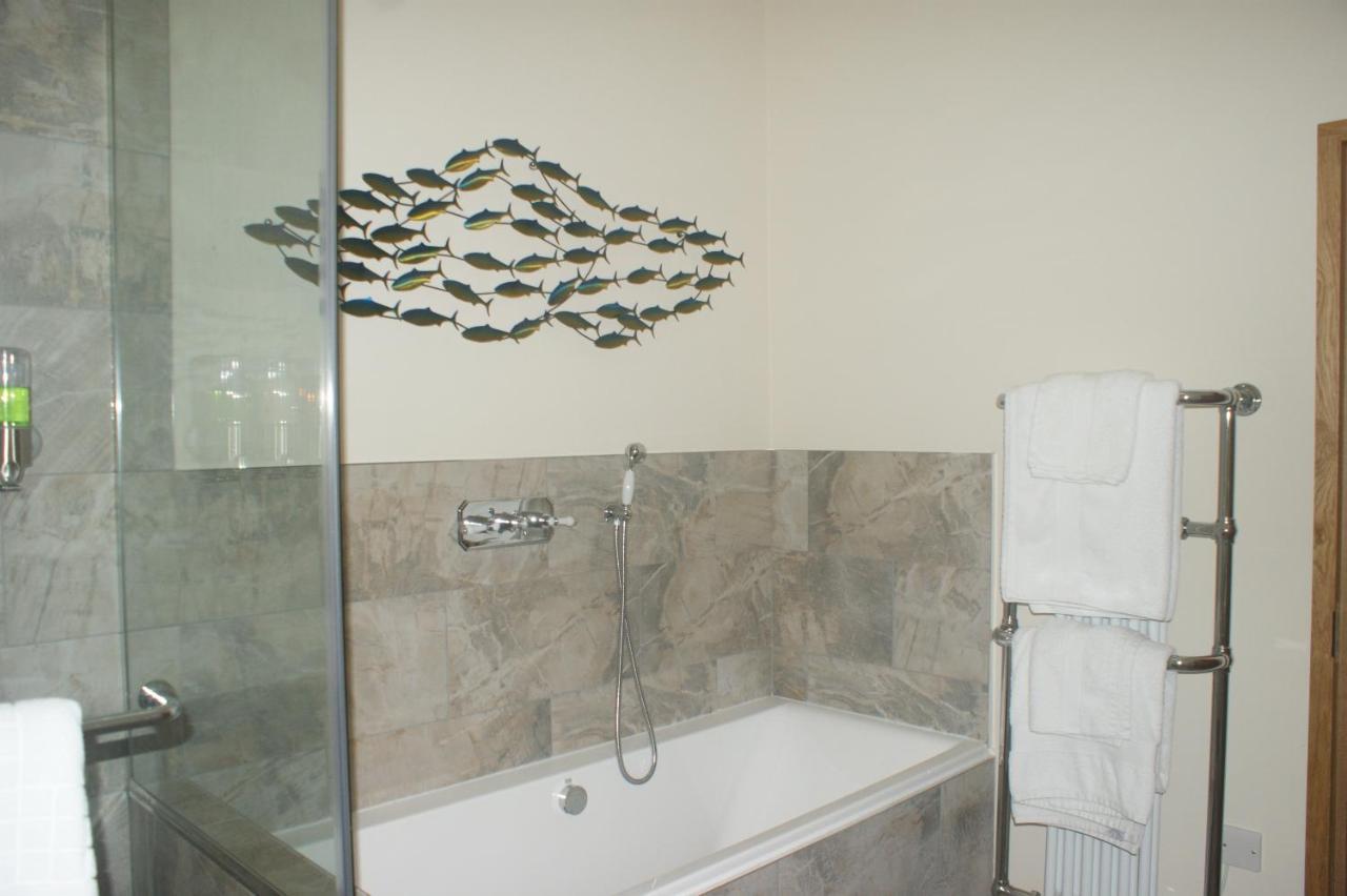 Y Fan Bed & Breakfast Caerphilly Exterior photo