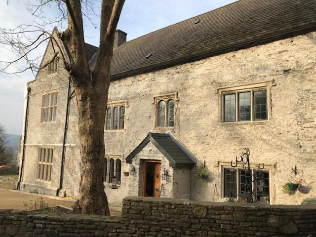 Y Fan Bed & Breakfast Caerphilly Exterior photo